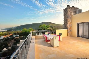 וילה מגדל 50