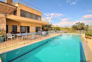 וילה מגדל 55