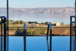 וילה מגדל 70