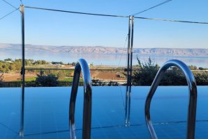 וילה מגדל 76