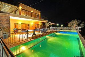 וילה מגדל 15