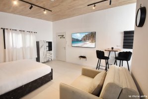 אחוזת אמור 42