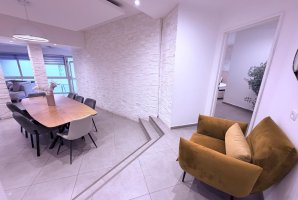 אחוזת הלוטוס 17