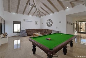 אחוזת שושנים בוטיק 16