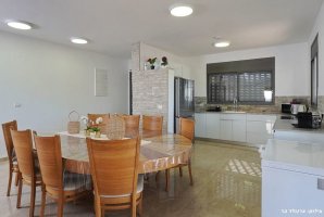 אחוזת שושנים בוטיק 9