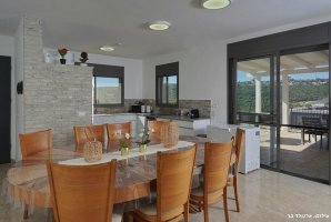 אחוזת שושנים בוטיק 2