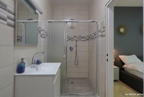 אחוזת שושנים בוטיק 27