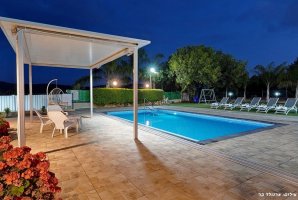 אחוזת שושנים בוטיק 5