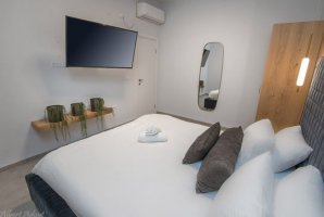 שלוות ענהאל 18