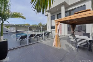 אחוזת אסתובן 42