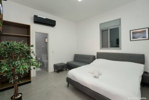 אחוזת אסתובן 7