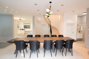 רון וילאג בוטיק 22