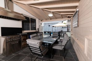 רון וילאג בוטיק 15