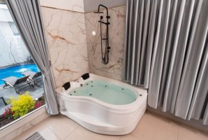 רון וילאג בוטיק 21