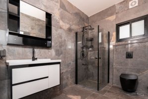 רון וילאג בוטיק 43