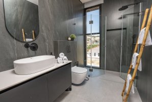 ממלכת נוף כנרת 23