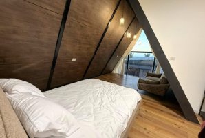 אחוזת לונריה 11