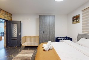 אחוזת האלונים 23