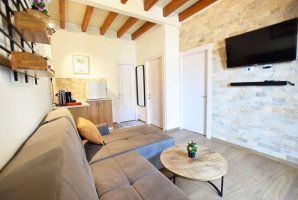 אחוזת ראש ההר 18