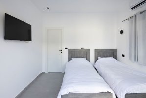 וילה לארא 17