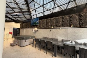 וויט פאלאס 7