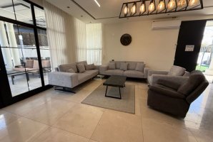 וויט פאלאס 26